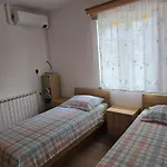 Kocanija Guest house