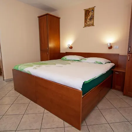 Kocanija Casa de hóspedes 3*