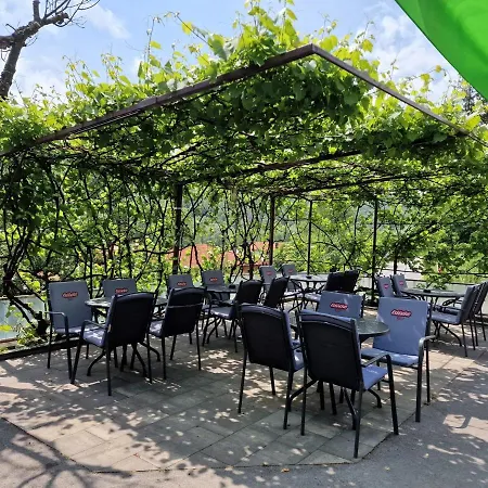 Kocanija Pensjonat Ilirska Bistrica