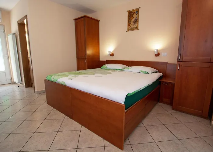 Kocanija Gostinjska kuća 3*