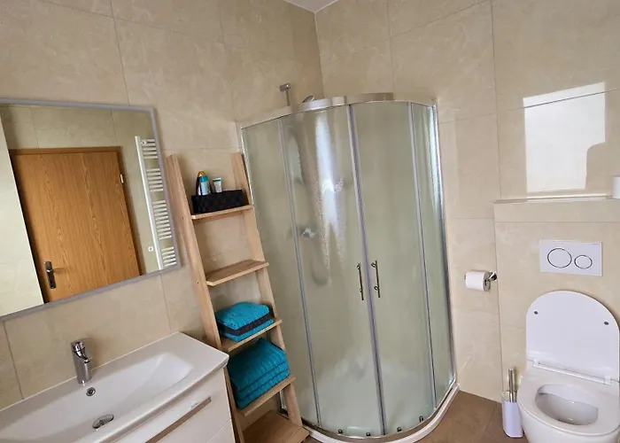 Gostinjska kuća Kocanija 3*